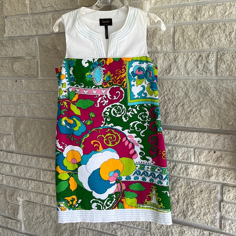 Laundry by Shelli Segal dress